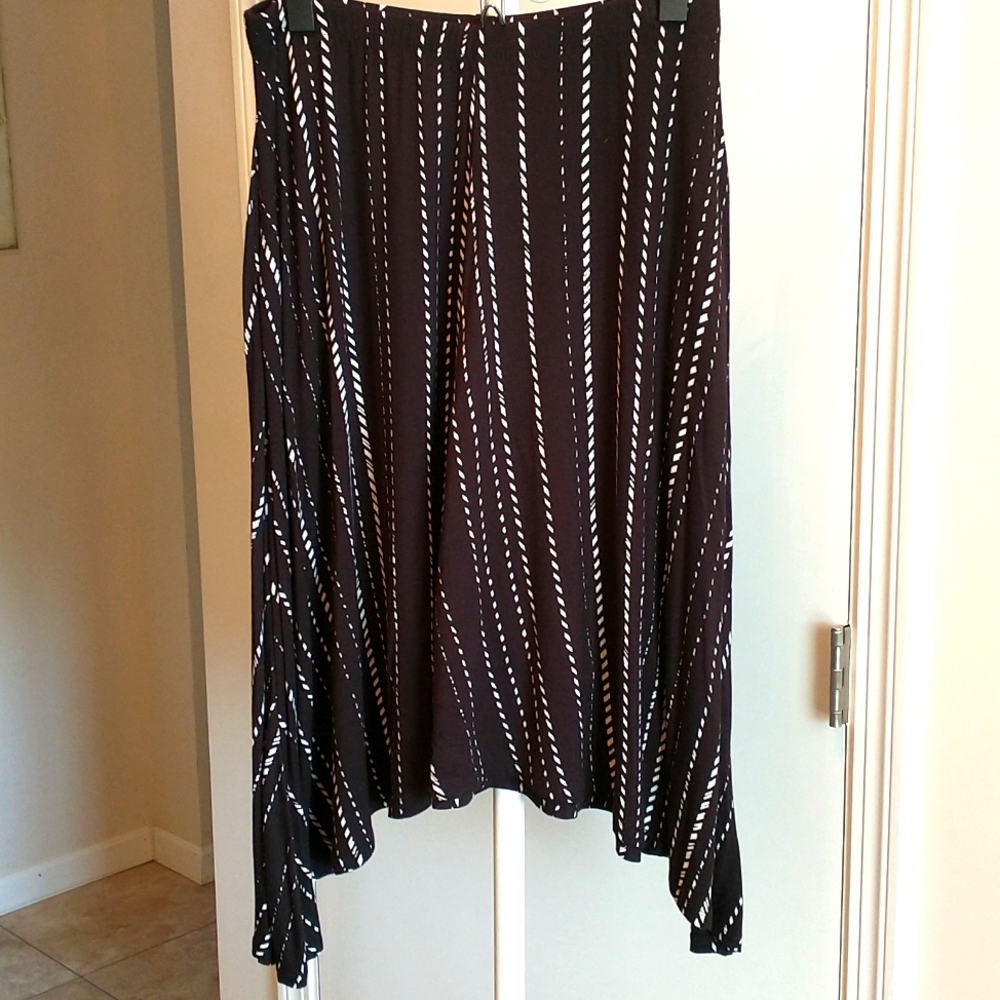 Apt 9 Handkerchief Skirt